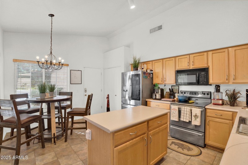 10-web-or-mls-1714 W Hiddenview Dr-8