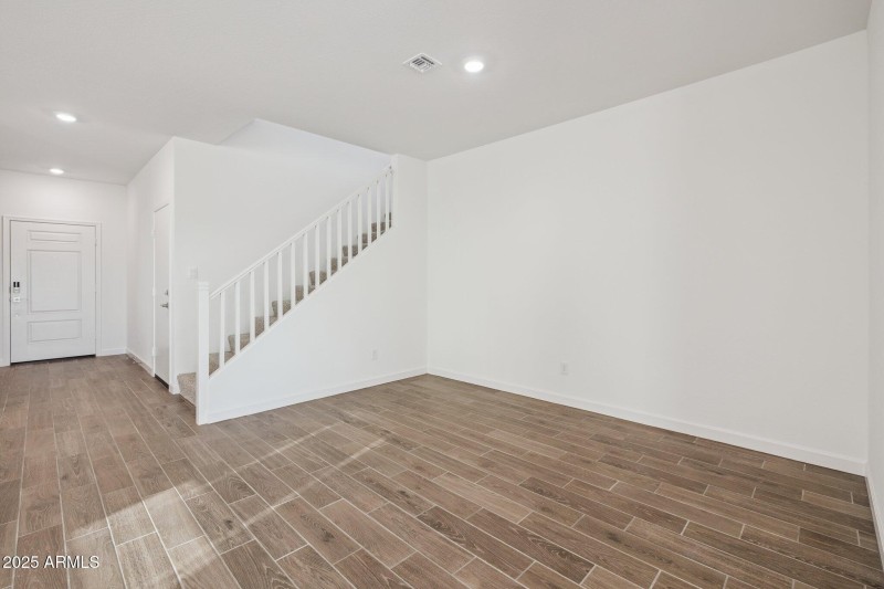 9-web-or-mls-26141-w-nancy-ln-lot-100-re