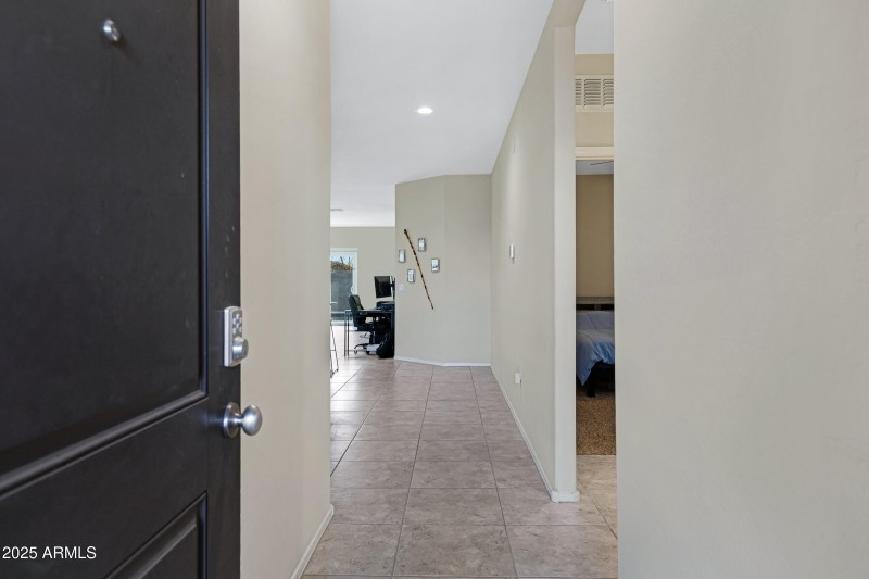 35975 W Catalonia Dr-4