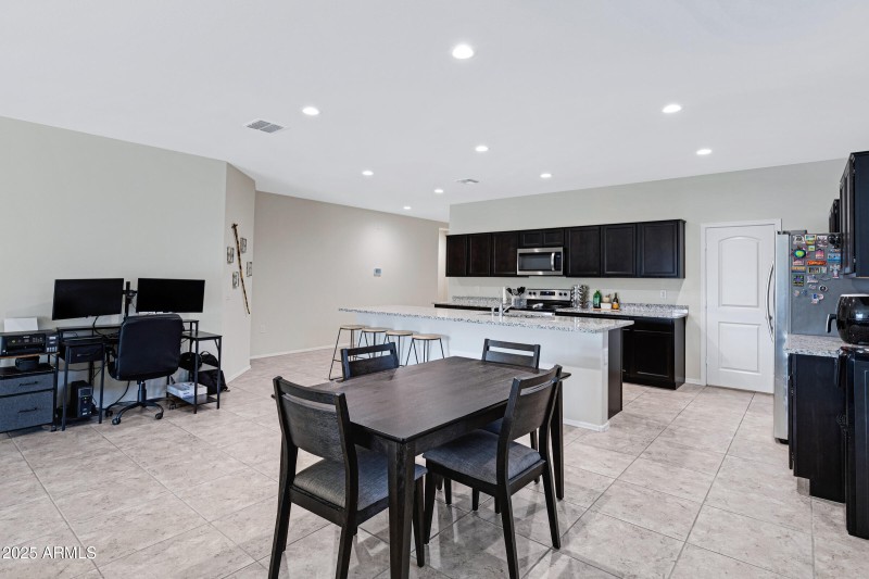35975 W Catalonia Dr-7