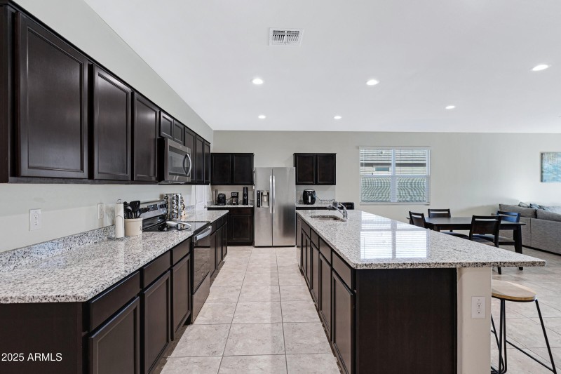 35975 W Catalonia Dr-9