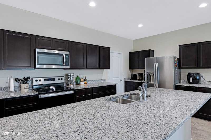 35975 W Catalonia Dr-10