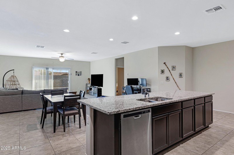 35975 W Catalonia Dr-11