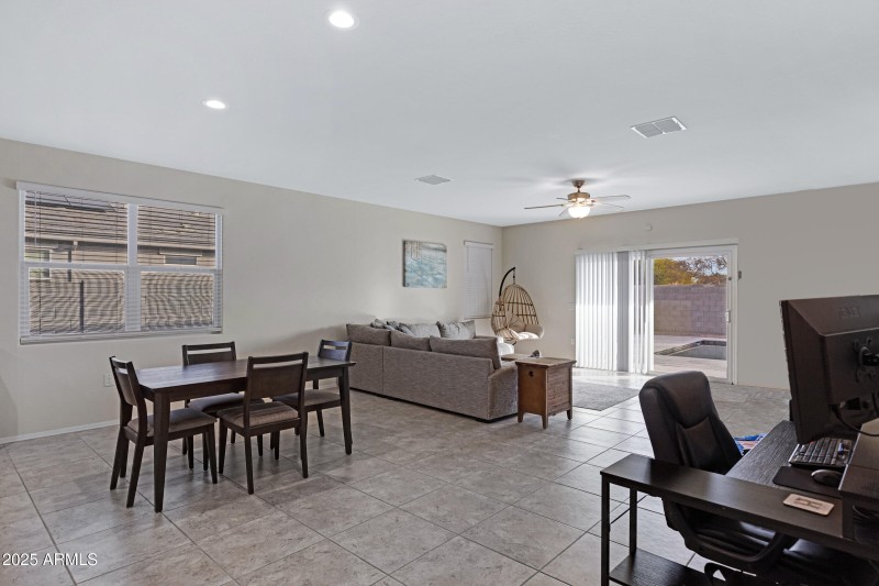 35975 W Catalonia Dr-13