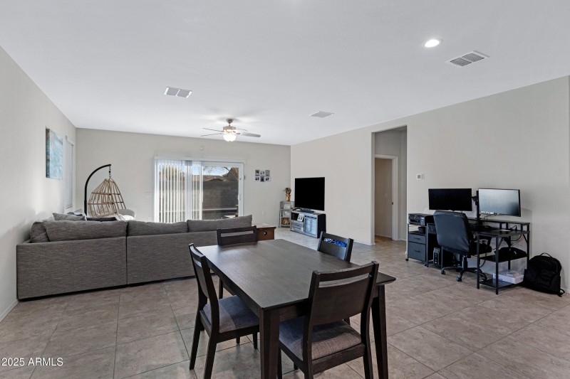 35975 W Catalonia Dr-16