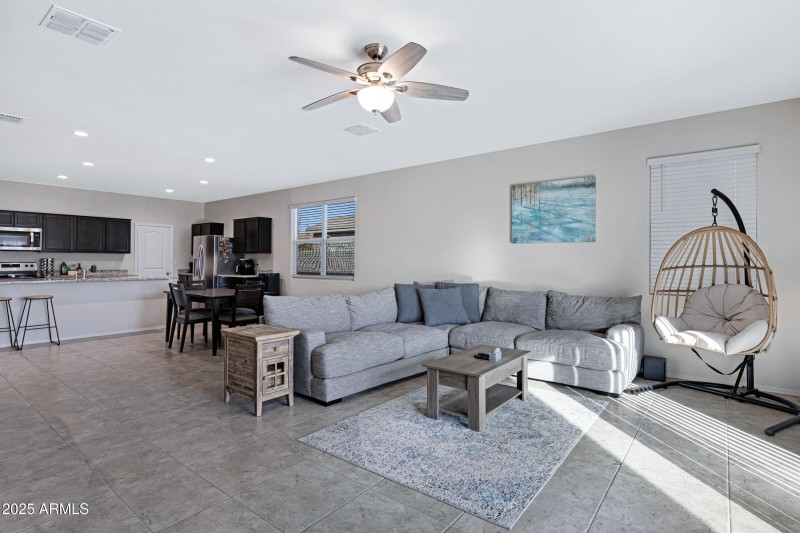 35975 W Catalonia Dr-17