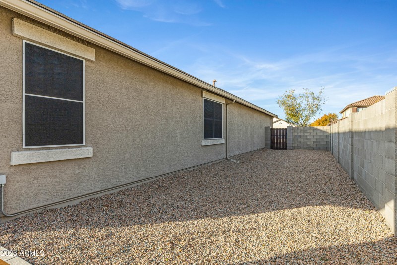 35975 W Catalonia Dr-30