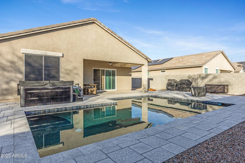 35975 W Catalonia Dr-36