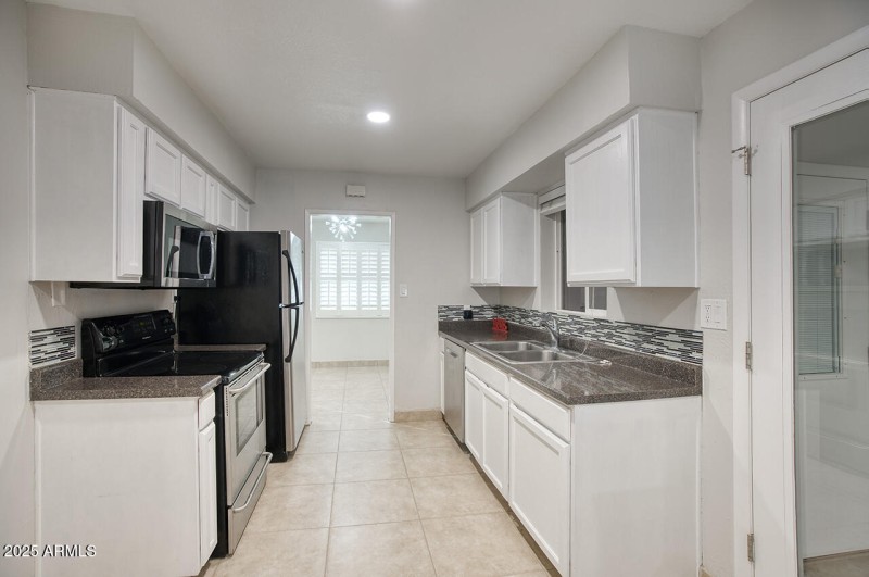 1320 E PALO VERDE DR