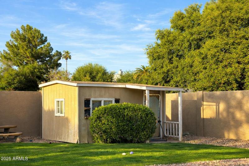 1BF26415-D106-4227-8AF4-0DBE523351C2