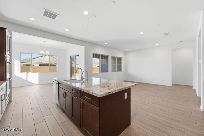 hj-az-phoenix-ellsworth-ranch-landmark-c