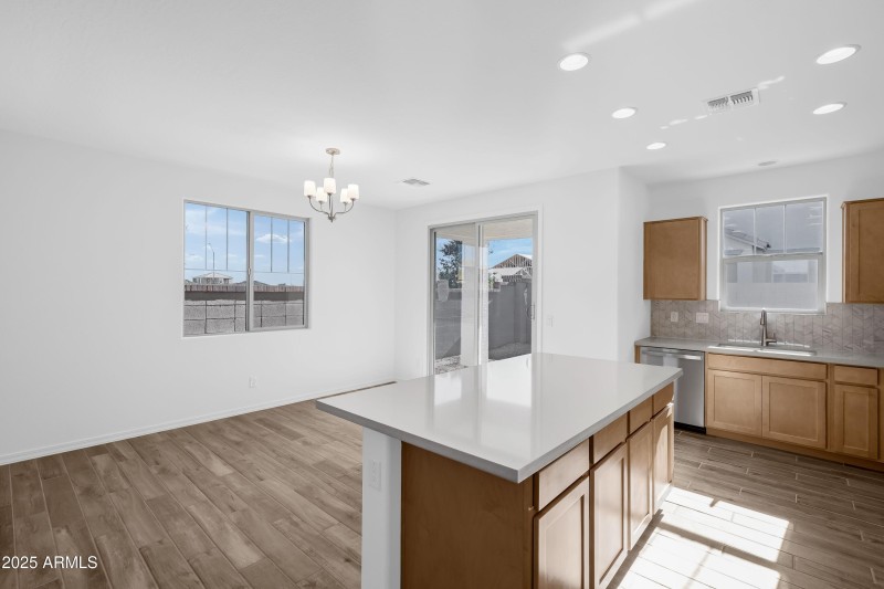 9951 W Whitton Avenue ~ Ready Now!