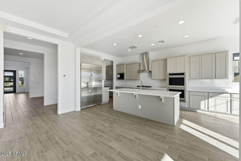 hj-az-phoenix-ellsworth-ranch-landmark-r