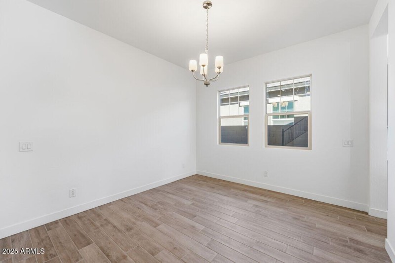 hj-az-phoenix-ellsworth-ranch-landmark-r