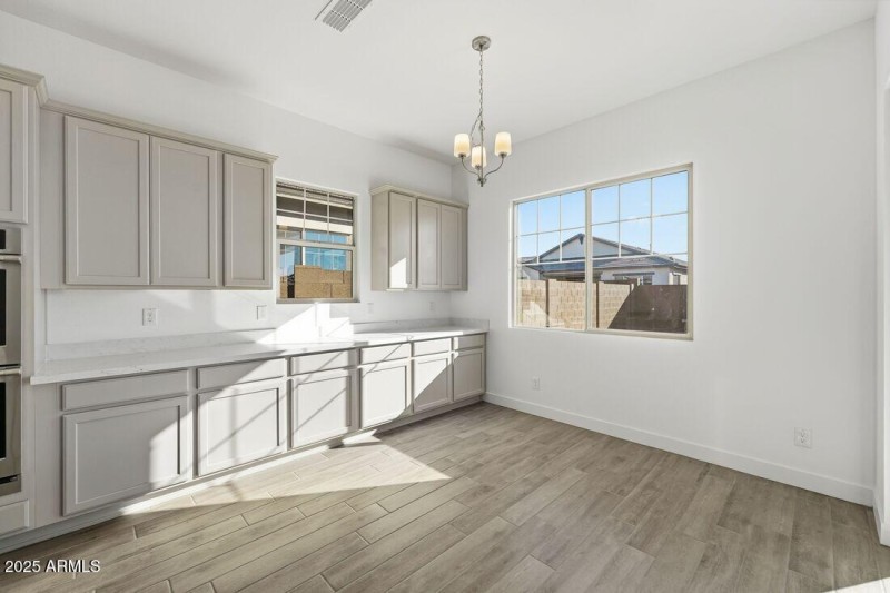 hj-az-phoenix-ellsworth-ranch-landmark-r