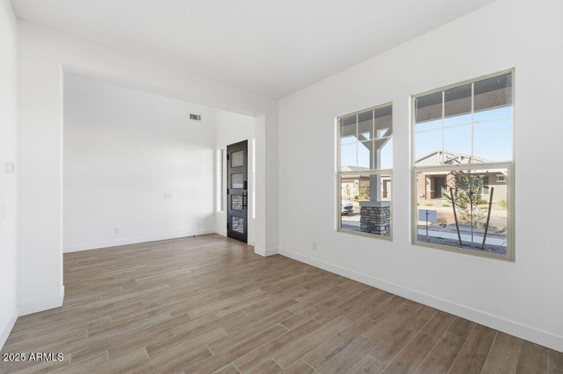 hj-az-phoenix-ellsworth-ranch-landmark-r