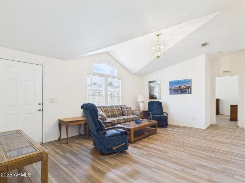 5-web-or-mls-CAM03379G0-PR0168-STILL005