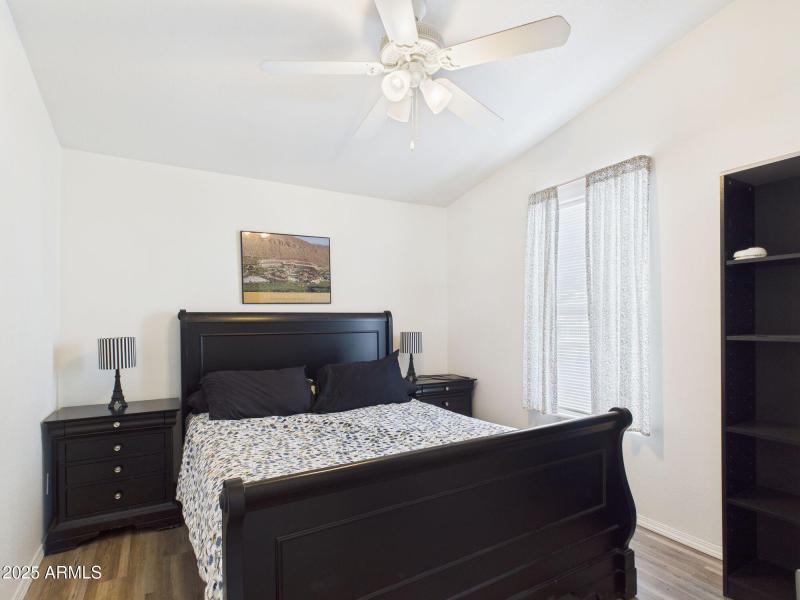 9-web-or-mls-CAM03379G0-PR0168-STILL009