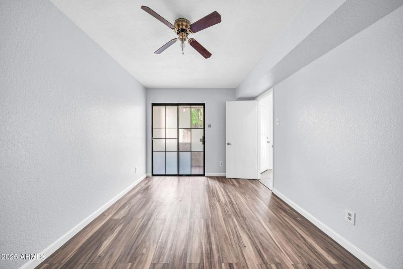 4545 N 67th Ave 1422-17