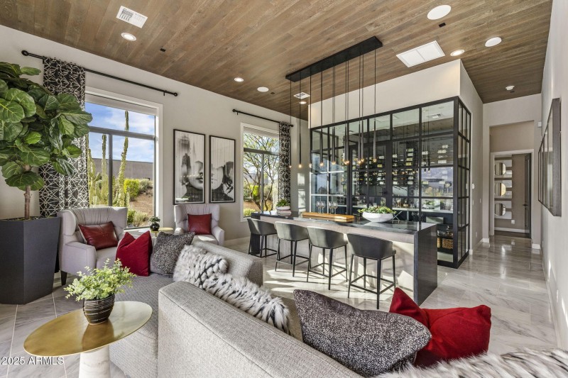 Bonus Room / Wine Area