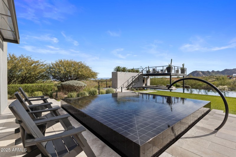 64-web-or-mls-IMG_2907