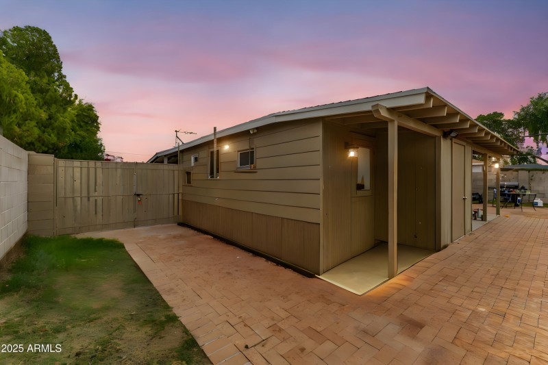 39-10th-Furniture-removed-0 - Day To Dus