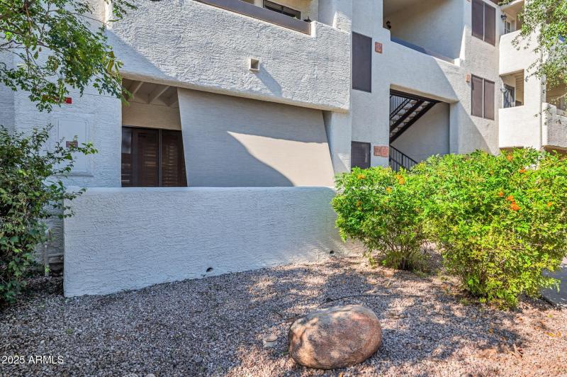 5-web-or-mls-9990 N Scottsdale Rd-5