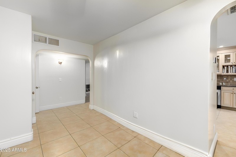 13-10th - Furniture removed - 0