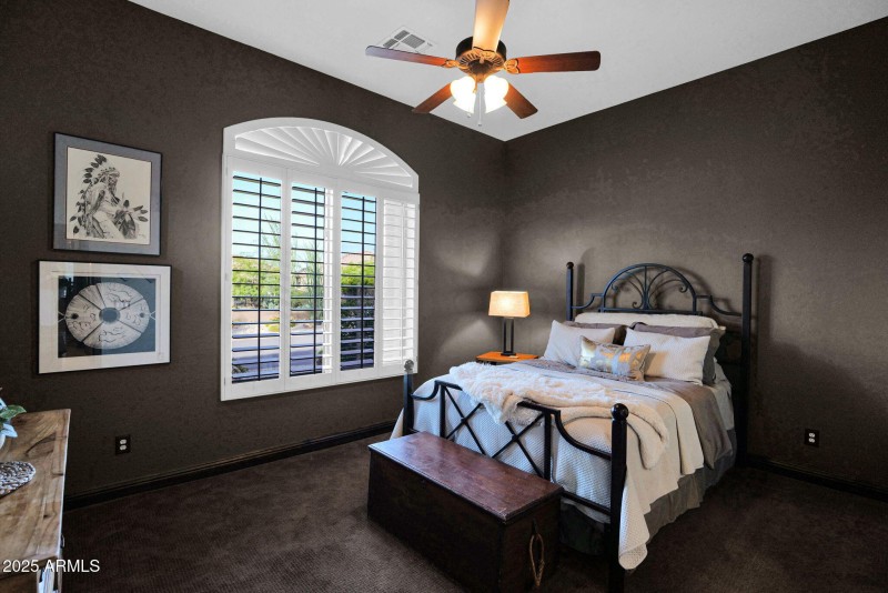 19-web-or-mls-P1361404