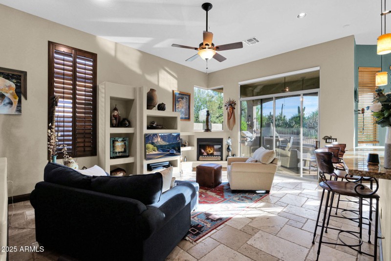 33-web-or-mls-P1361429