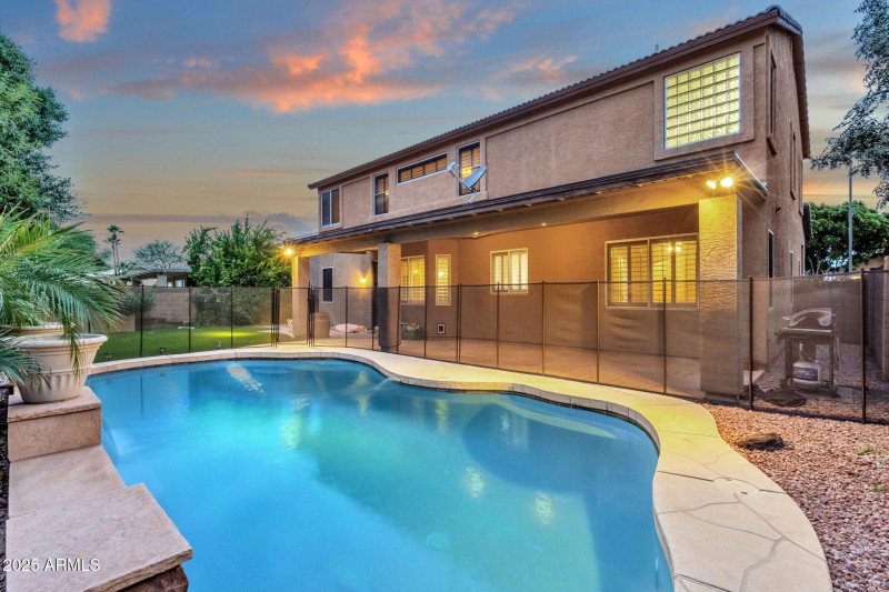 45-web-or-mls-969-e-oakland-st