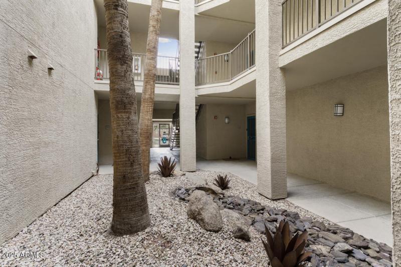 5-Interior-Common-Area