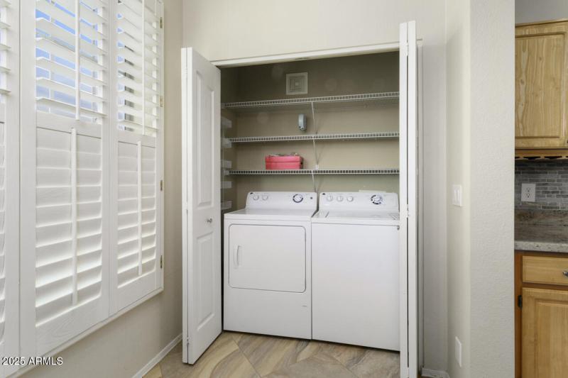 25-Breakfast-NookLaundry