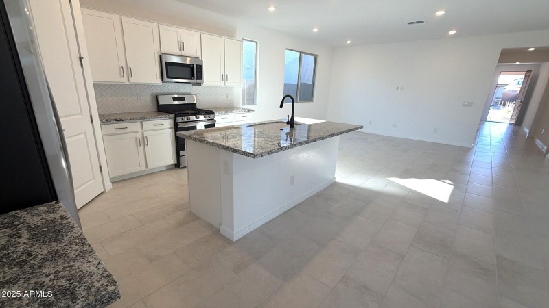 7D29FC39-A5AA-45D9-A7B5-2A0B63D1545C