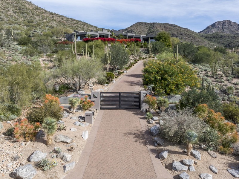 10324 E Calle De Las Brisas-4