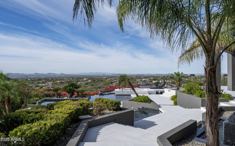 10324 E Calle De Las Brisas-5