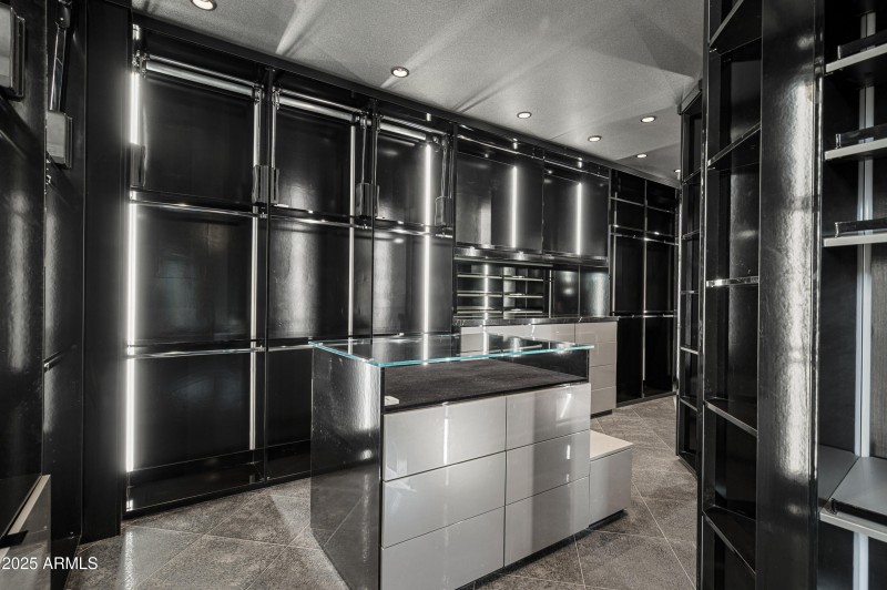 10324 E Calle De Las Brisas-55