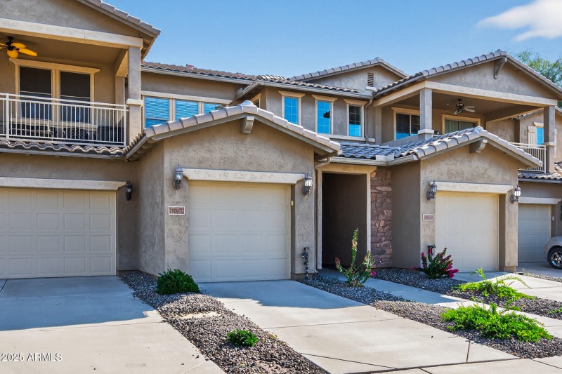 2110_W_Tallgrass1_mls