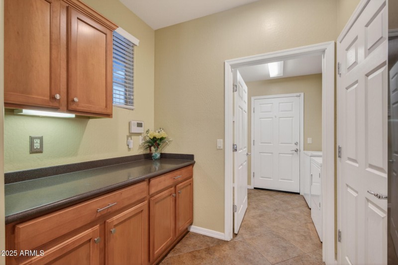 2110_W_Tallgrass12_mls