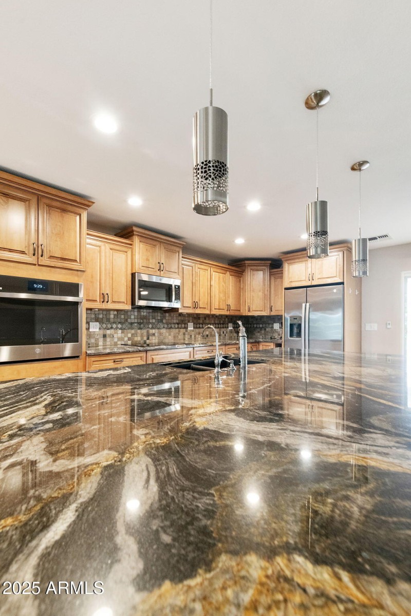 21-web-or-mls-DLB_0925