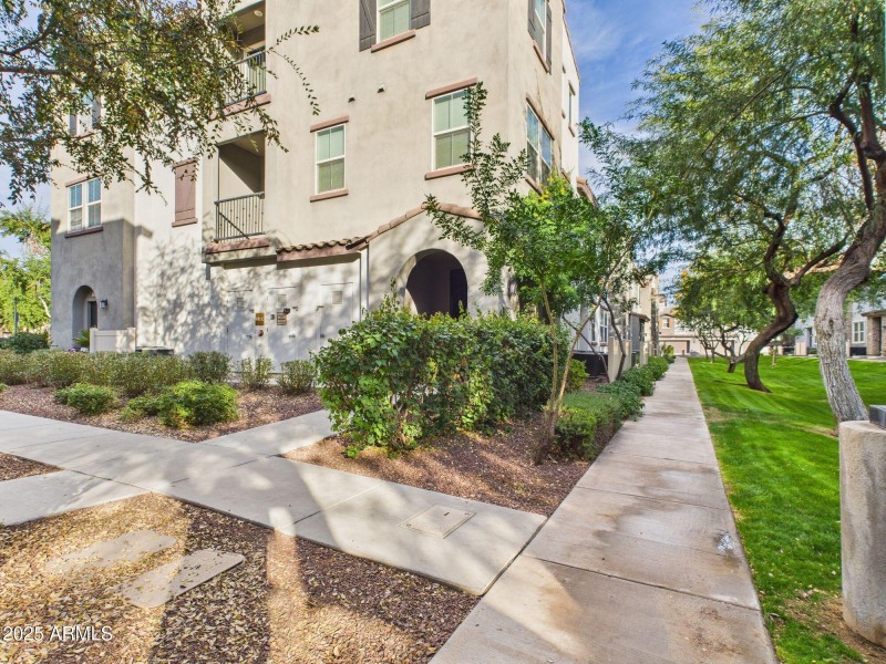 3-web-or-mls-CAM03379G0-PR0169-STILL003