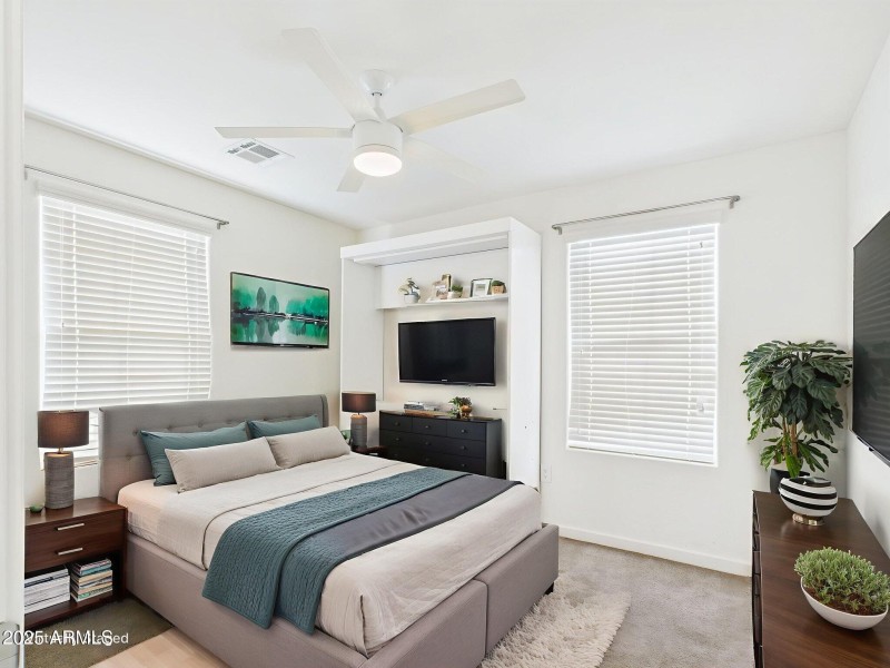 16-web-or-mls-CAM03379G0-PR0169-STILL014