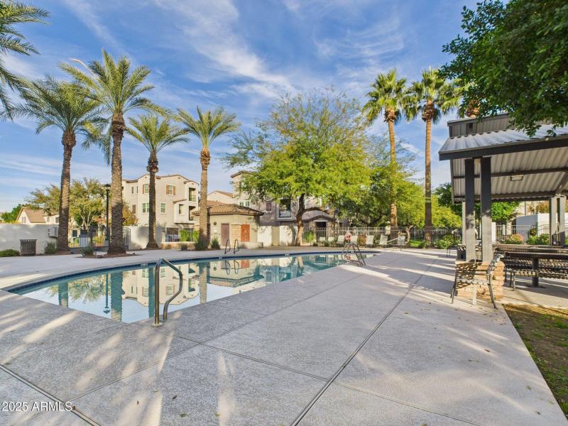 26-web-or-mls-CAM03379G0-PR0169-STILL024