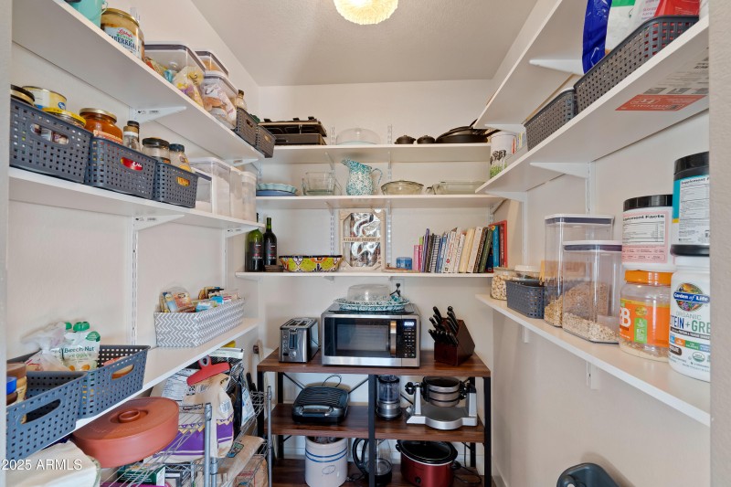 Walk-in Pantry