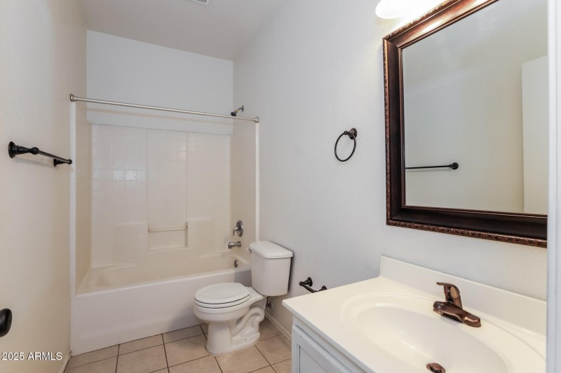 020-photo-bathroom-15024591