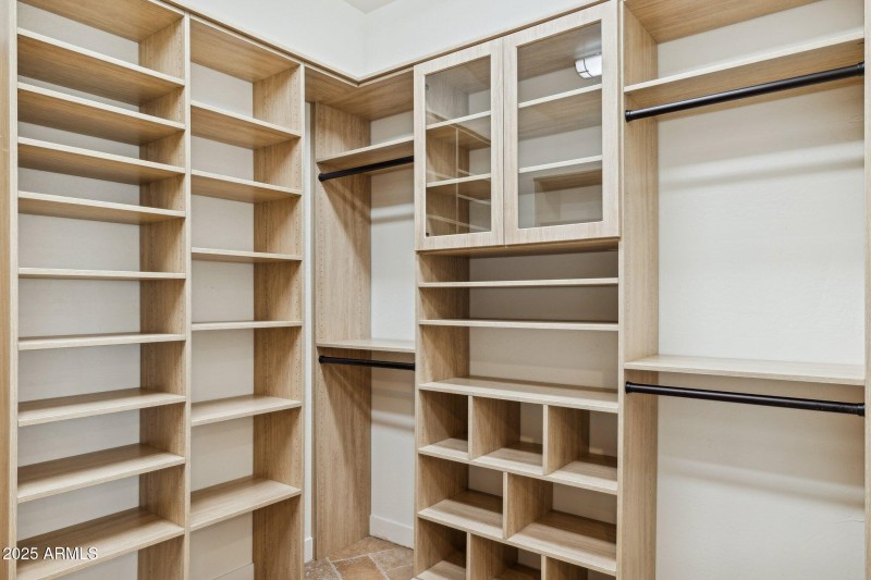 Primary Walkin Closet