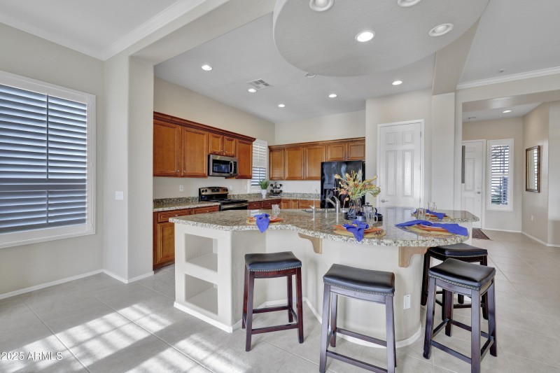 Large Entertaining Island