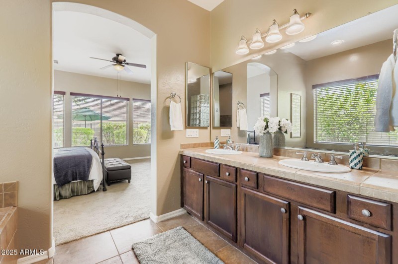 Double Vanity & Storage