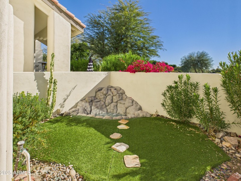 13 13826 N 96th St Back Yard