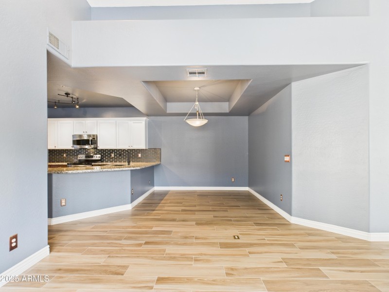 41 13826 N 96th St Dining Room